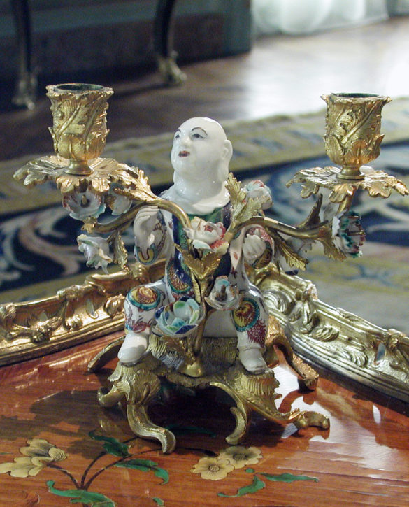 Figure of a magot, mounted in ormolu (gilt bronze) as a candelabra, Villeroy, c.1748. (The Metropolitan Museum of Art, Gift of Mr & Mrs Charles Wrightsman, 1976, Inv. no. 1976.155.27)

